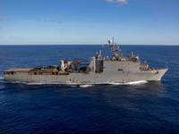 [ẢNH] Chiến hạm Mỹ bị buộc phải lênh đênh trên biển 2 tháng, vì sao?