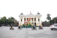 Hà Nội trong ngày đầu thực hiện cách ly toàn xã hội phòng chống dịch Covid-19