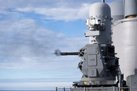 [ẢNH] Uy lực lá chắn thép trên chiến hạm Mỹ vừa bắn hạ máy bay Iran