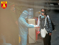 Đưa gần 60 người đi cách ly tại Bệnh viện Công an Hà Nội