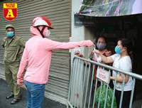 Đưa gần 60 người đi cách ly tại Bệnh viện Công an Hà Nội