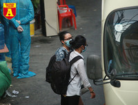 Đưa gần 60 người đi cách ly tại Bệnh viện Công an Hà Nội