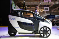 [ẢNH] Siêu xe mới của Toyota, tiện dụng như ô tô nhưng lại nhỏ gọn như xe máy