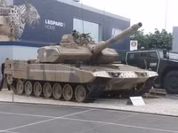 T-14 Armata đối đầu Leopard 2A7 - Xe tăng nào sẽ chiến thắng?