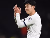 Những ngôi sao hành động đẹp trong mùa dịch Covid-19