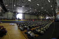 Mỹ bất ngờ chuyển gần một triệu quả bom đến Guam sẵn sàng cho tình huống xấu