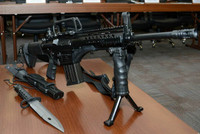 [ẢNH] Súng trường tấn công mạnh hơn AK-47 và M-16 vừa xuất hiện tại Syria