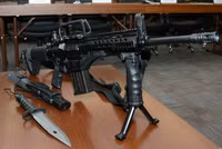 [ẢNH] Súng trường tấn công mạnh hơn AK-47 và M-16 vừa xuất hiện tại Syria