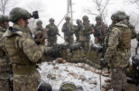 [ẢNH] Súng trường tấn công mạnh hơn AK-47 và M-16 vừa xuất hiện tại Syria