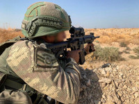 [ẢNH] Súng trường tấn công mạnh hơn AK-47 và M-16 vừa xuất hiện tại Syria