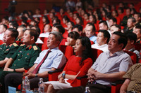 Tôn vinh các lực lượng tham gia phòng, chống dịch Covid-19