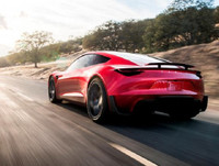 Tesla ra mắt dòng xe tải chạy điện lớn nhất thế giới