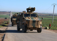 [ẢNH] Xe bọc thép hiện đại Thổ Nhĩ Kỳ tràn ngập Bắc Syria