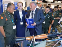 Cận cảnh dàn vũ khí tiên tiến tại triển lãm quốc phòng ở Malaysia