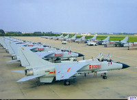 [ẢNH] Cường kích số 1 Trung Quốc lao xuống đất vỡ vụn