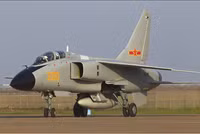 [ẢNH] Trung Quốc tự tin mang cường kích JH-7A sang Nga thi đấu, liệu có gặp thảm họa?