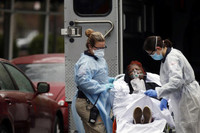 [ẢNH] Số người chết vì đại dịch Covid-19 ở Mỹ vượt Trung Quốc