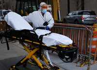 [ẢNH] Số người chết vì đại dịch Covid-19 ở Mỹ vượt Trung Quốc