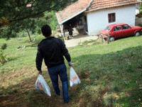 [ẢNH] Gian nan hoạt động đưa thư trên thế giới, không phải ai cũng biết