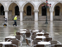 [ẢNH] Gian nan hoạt động đưa thư trên thế giới, không phải ai cũng biết
