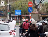 CSGT Hà Nội lập biên bản xử lý nghiêm các phương tiện vi phạm