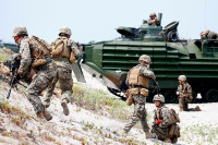 [ẢNH] Mỹ, Nhật Bản cùng tập trận đổ bộ trên đảo Philippines, Trung Quốc lo lắng?