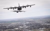 [ẢNH] 'Chim ưng xám' MC-130J Mỹ bất ngờ 'gửi thông điệp rắn' tới Trung Quốc
