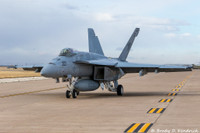 [ẢNH] Mỹ mất 4 chiếc F/A-18 vì cú hạ cánh lỗi của E-2D trên tàu sân bay đang răn đe Iran