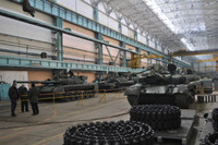 [ẢNH] Ukraine phục hồi số lượng lớn chiến xa chủ lực từ 