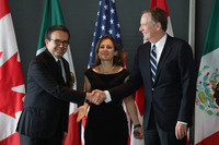 Mexico 'phản pháo' các tuyên bố của Tổng thống Mỹ về bức tường biên giới