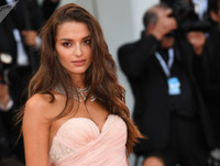 [Ảnh] Không rời mắt trước dàn diễn viên, người mẫu xinh đẹp tại LHP quốc tế Venice