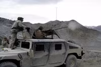 [ẢNH] Quân đội Ukraine nhận số lượng lớn xe thiết giáp Humvee từ Mỹ