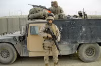 [ẢNH] Quân đội Ukraine nhận số lượng lớn xe thiết giáp Humvee từ Mỹ