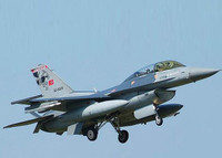 [ẢNH] Lần thứ hai F-16 bắn rơi Su-24 trên bầu trời Syria