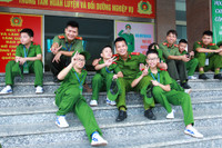 Học làm chiến sĩ Công an