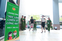 Học làm chiến sĩ Công an