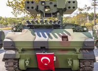 [ẢNH] Thổ Nhĩ Kỳ bất ngờ đưa hệ thống phòng không Mỹ tới Syria