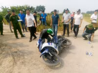 Toàn cảnh thực nghiệm hiện trường vụ nam sinh chạy 