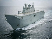 [ẢNH] Siêu tàu đổ bộ tấn công Australia sắp thăm Việt Nam mạnh đến mức nào?