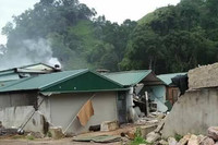 Cận cảnh hiện trường vụ lực lượng cảnh sát tấn công hang ổ trùm buôn bán ma túy