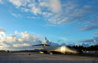 Những cú hạ cánh lỗi đầy tai hại của máy bay ném bom siêu âm B-1B Lancer