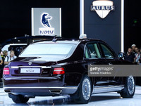 [ẢNH] Siêu xe của Tổng thống Putin được thương mại hóa, có thêm bản mui trần