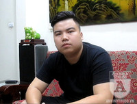 [ẢNH] Chiếc xe máy SH bị dập vỡ sau màn phá hoại của thanh niên càn quấy