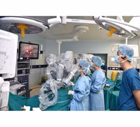 Cận cảnh robot phẫu thuật hiện đại có mặt tại Việt Nam