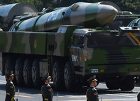 Trung Quốc biên chế hàng loạt tên lửa 