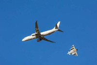 [ẢNH] Trung Quốc bác cáo buộc chiếu laser vào 