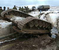 [ẢNH] Pantsir-S1 và T-72B liên tiếp 