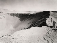 Khi bom nguyên tử được sử dụng để... mở đường