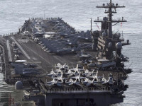 [ẢNH] Siêu tàu sân bay Mỹ cập cảnh Việt Nam, động thái nhỏ - ý nghĩa lớn