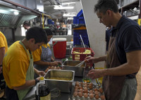 [ẢNH] Siêu tàu sân bay Mỹ cập cảnh Việt Nam, động thái nhỏ - ý nghĩa lớn